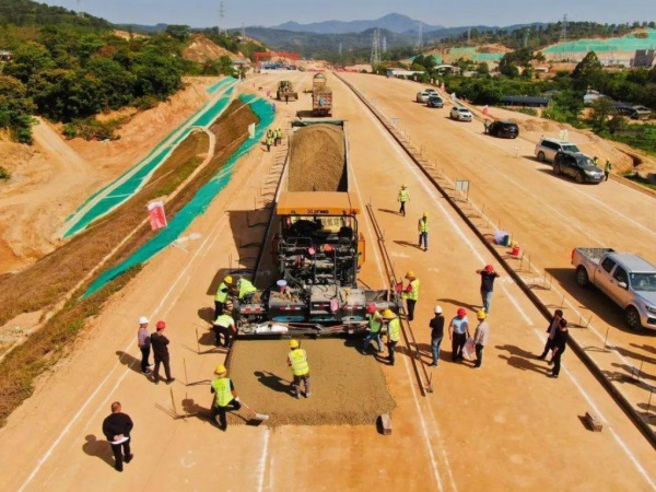 鄂尔多斯高速公路